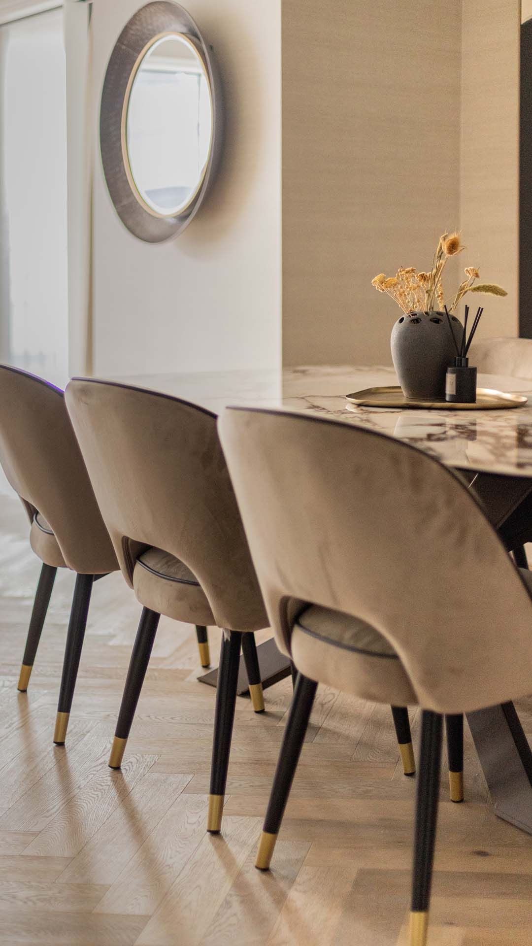 Kings Tower Chelsea: Dining Chair Details